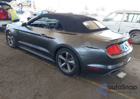 2015 Ford Mustang V6 z USA, uszkodzony, nr VIN 1FATP8EM7F5427292